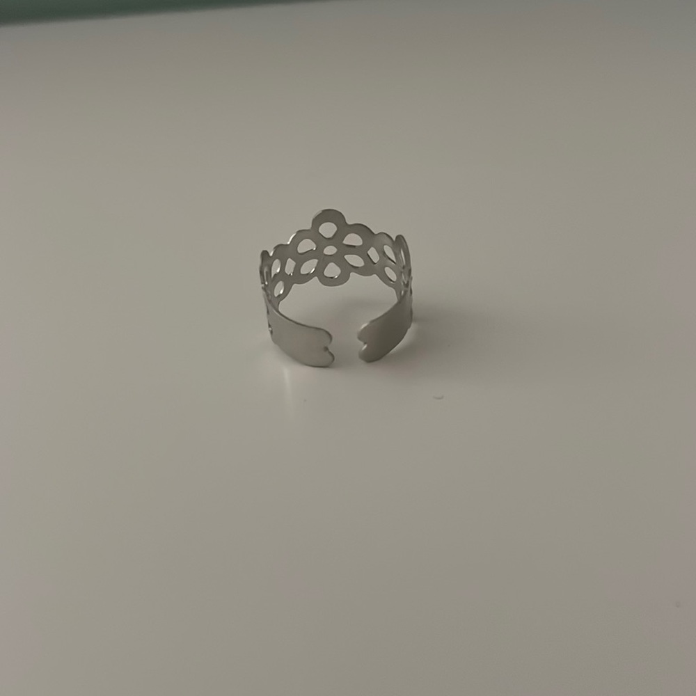 flower ring🌸 - Picture 4 of 4